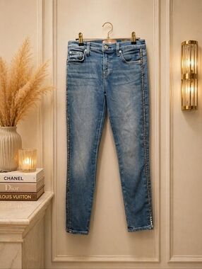 NWOT 7 For All Mankind 25 waist Light Blue Skinny Jeans